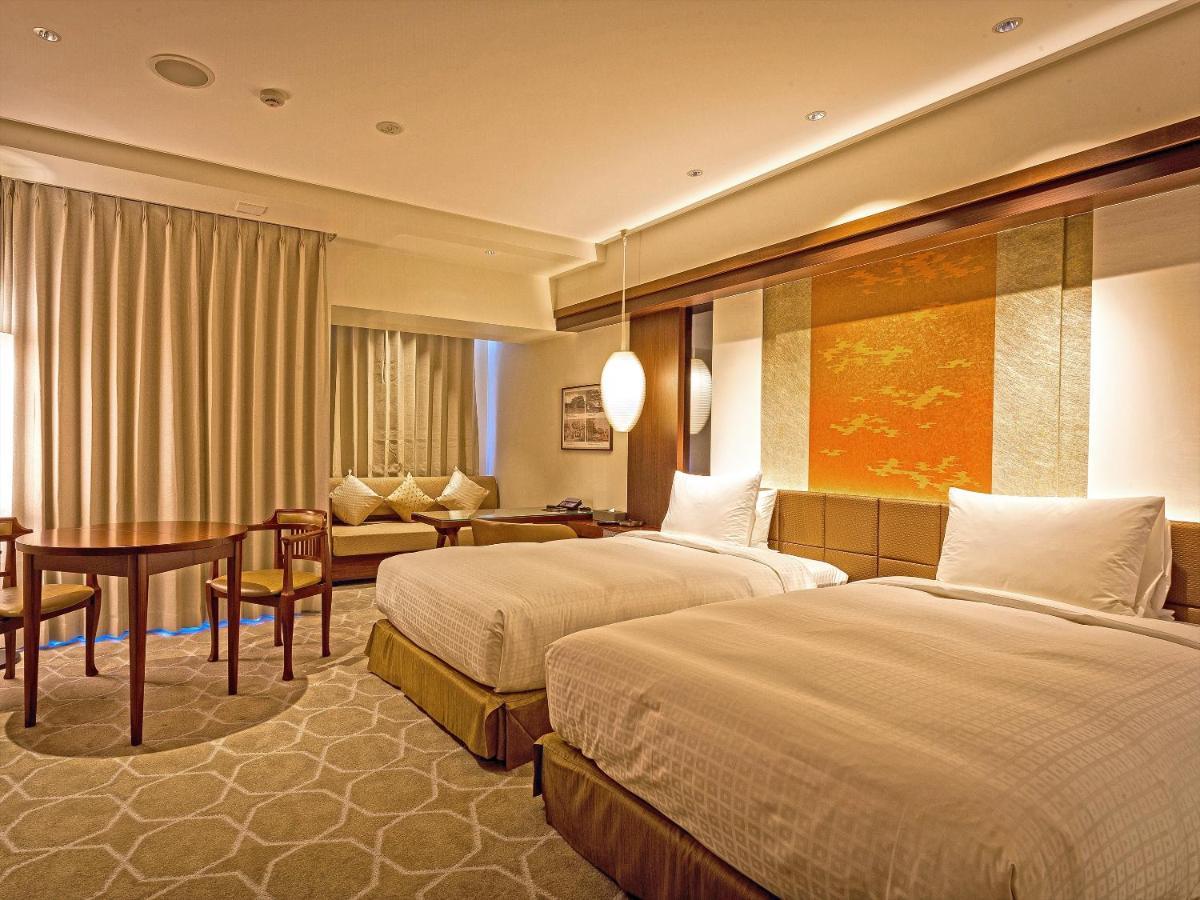 Okinawa Exes Naha Hotell Exteriör bild