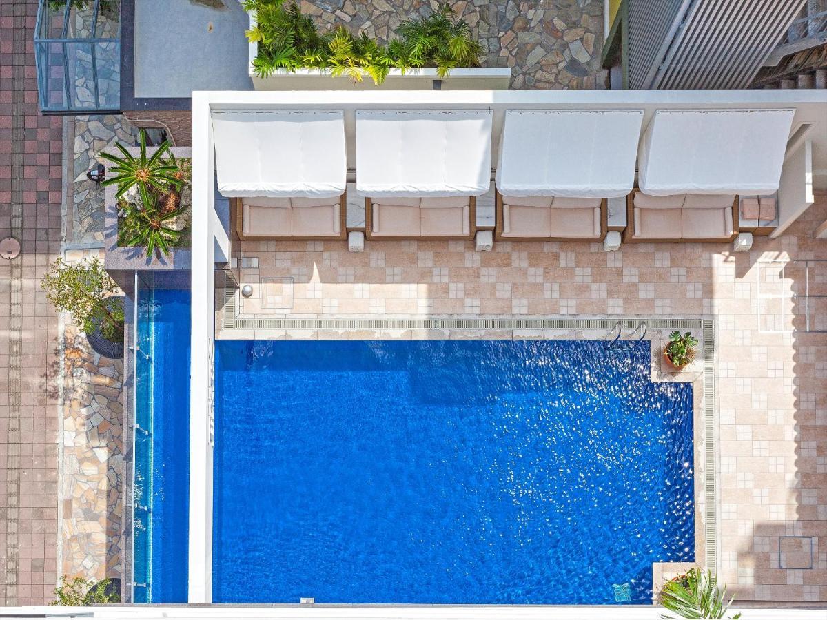 Okinawa Exes Naha Hotell Exteriör bild
