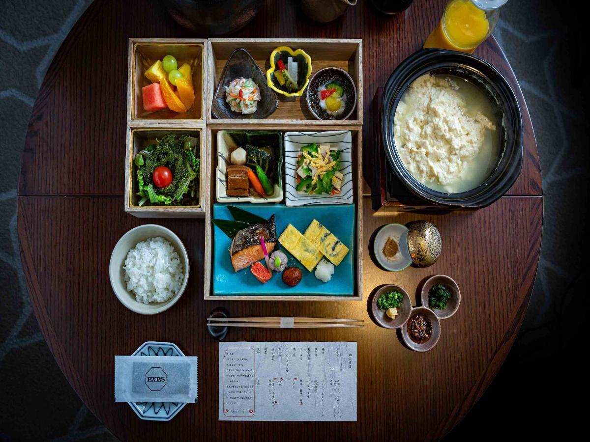 Okinawa Exes Naha Hotell Exteriör bild