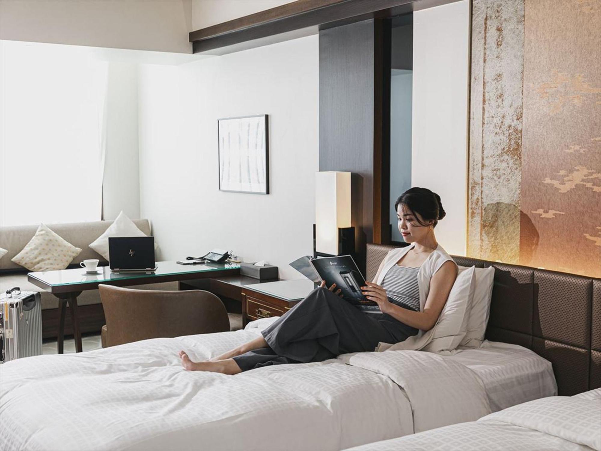 Okinawa Exes Naha Hotell Exteriör bild